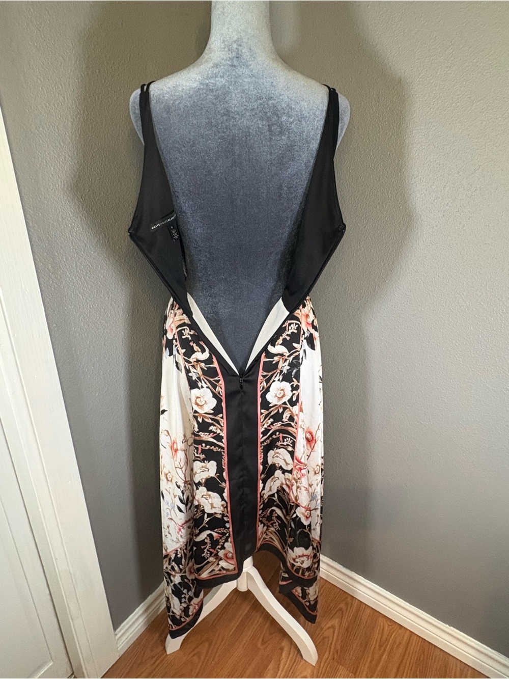 White House Black Market Dress Scarf Print Handkerchief Hem Size 0 - Picture 11 of 14